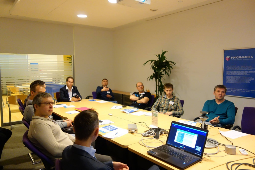 round_table_2016.jpg